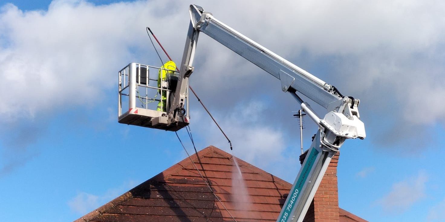 Roof Cleaning Oxfordshire - Alfresco