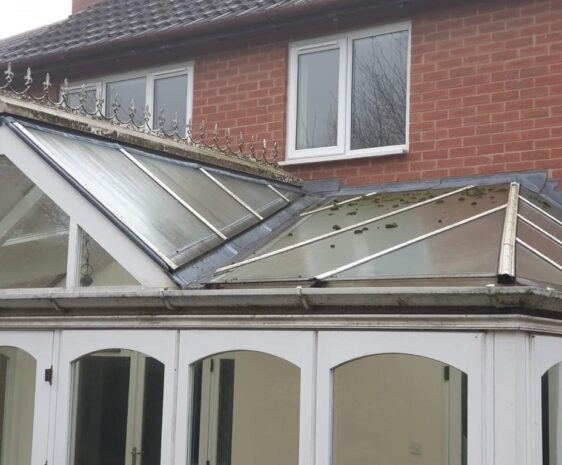 Alfresco conservatory roof cleaning Abingdon Before