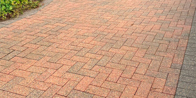Driveway Cleaning Oxfordshire - Alfresco Exterior Cleaning