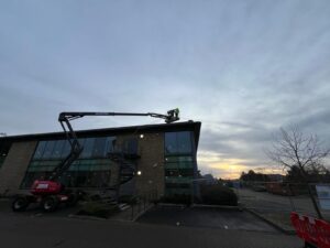 Commercial roof cleaning
