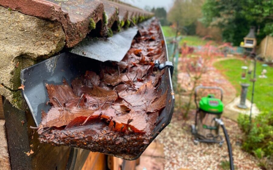 Gutter cleaning by Alfresco Gutter Cleaning
