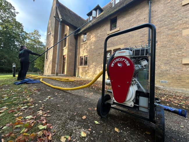 Gutter cleaning by Alfresco