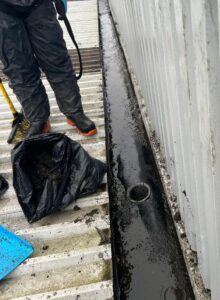 Commercial gutter cleaning by Alfresco 