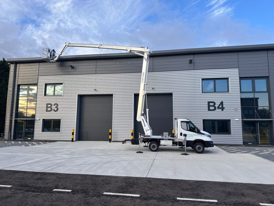 cherry picker hire Oxfordshire