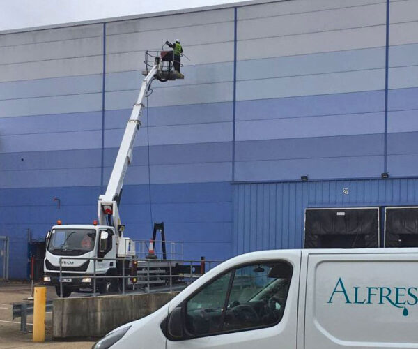 Commercial-Cladding-Cleaning-Warehouse